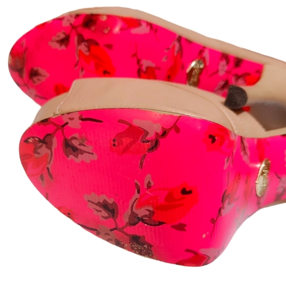 Betsey Johnson Carrla Leather Nude Ruffle Stiletto High Heels Women's Size 8.5 - Picture 12 of 13